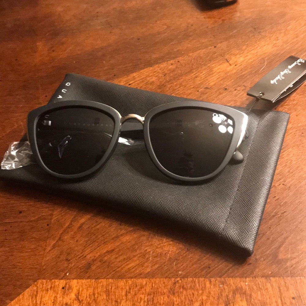 Brand New Quay My Girl Sunglasses!